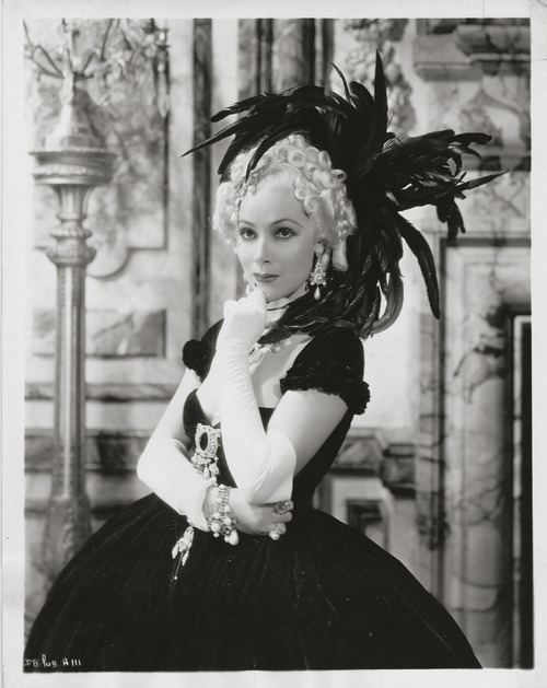 Madame Du Barry (1934 film) Dolores Del Rio in Madame Du Barry 1934 Costume design by Orry