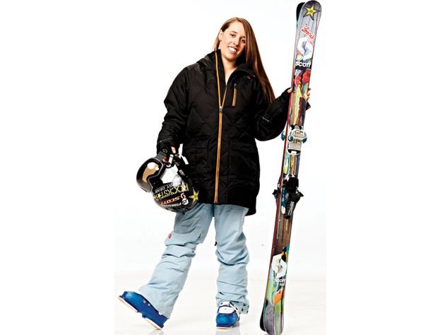 Maddie Bowman Sochi39s quotPizzly Bearquot Meet Halfpipe Freeskiing Star