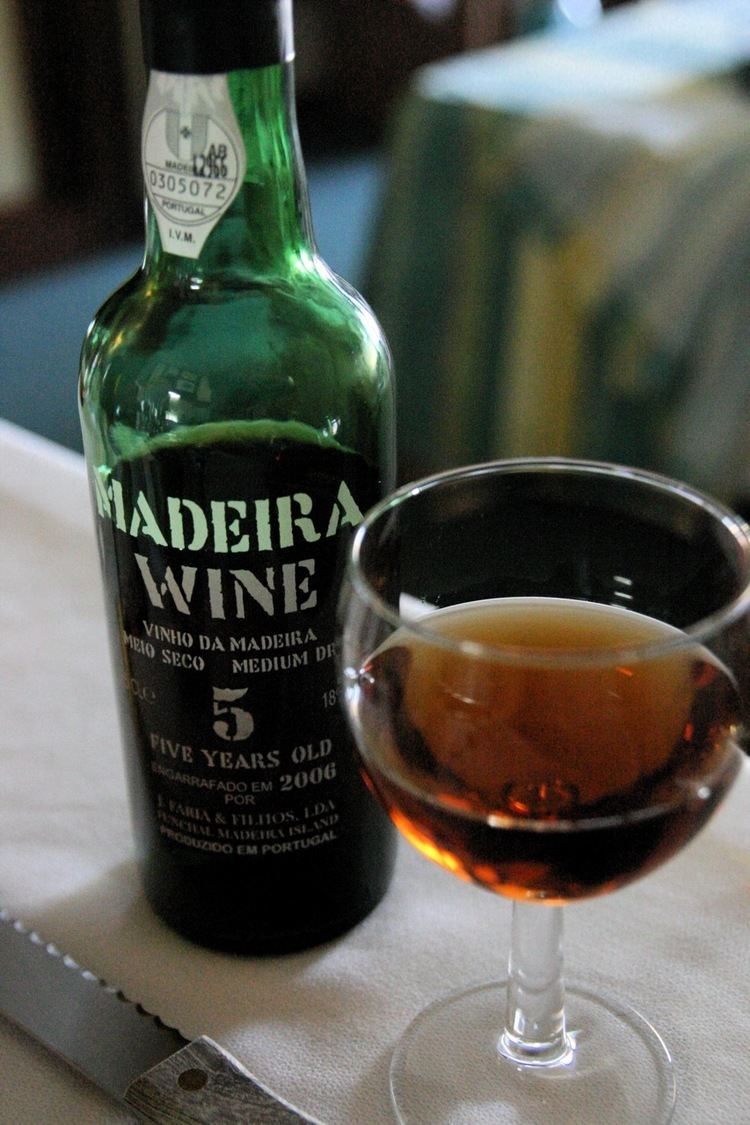Madeira wine httpsuploadwikimediaorgwikipediacommonsaa