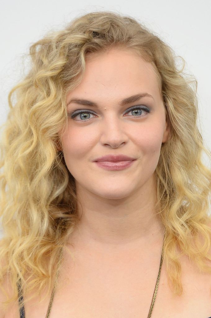 Madeline Brewer Madeline Brewer Photos Photos Orange Is the New Black Season 2