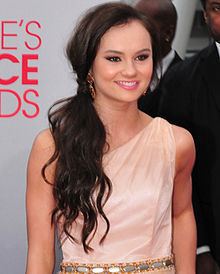 Madeline Carroll httpsuploadwikimediaorgwikipediacommonsthu