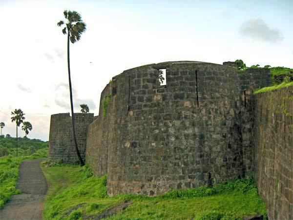 Madh Fort