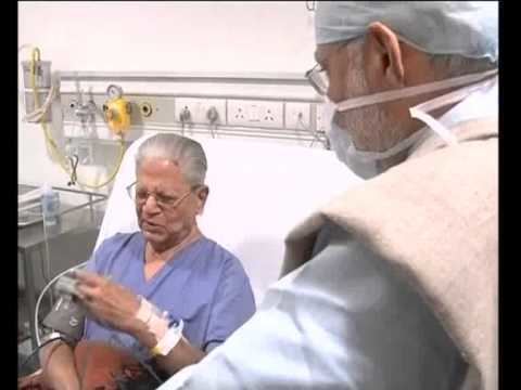 Madhav Singh Solanki Gujrat Narendra Modi Meet Madhav Singh Solanki at Hospital YouTube