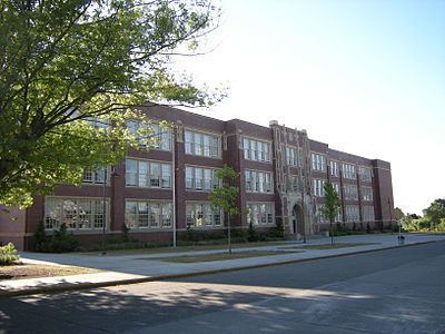 Madison Middle School (Seattle, Washington) httpsuploadwikimediaorgwikipediacommonsthu