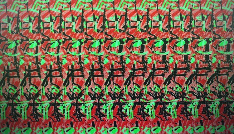 Magic Eye | black, green, and red patterned illusion