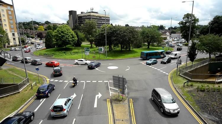 Magic Roundabout (Hemel Hempstead) Hemel Hempstead Plough roundabout the 39magic39 roundabout YouTube