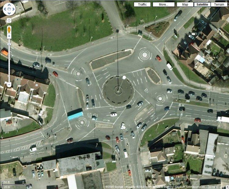 Magic Roundabout (Hemel Hempstead) thumbsnapcomiwqFKjXHijpg