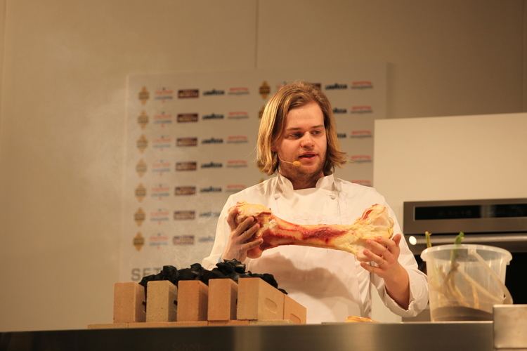 Magnus Nilsson (chef) Magnus Nilsson chef Wikipedia the free encyclopedia