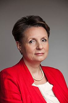 Małgorzata Omilanowska httpsuploadwikimediaorgwikipediacommonsthu