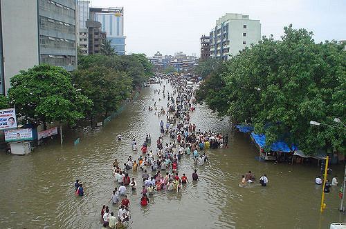 Maharashtra floods of 2005 The 2005 Maharashtra floods Bandra the time I spent a nig Flickr