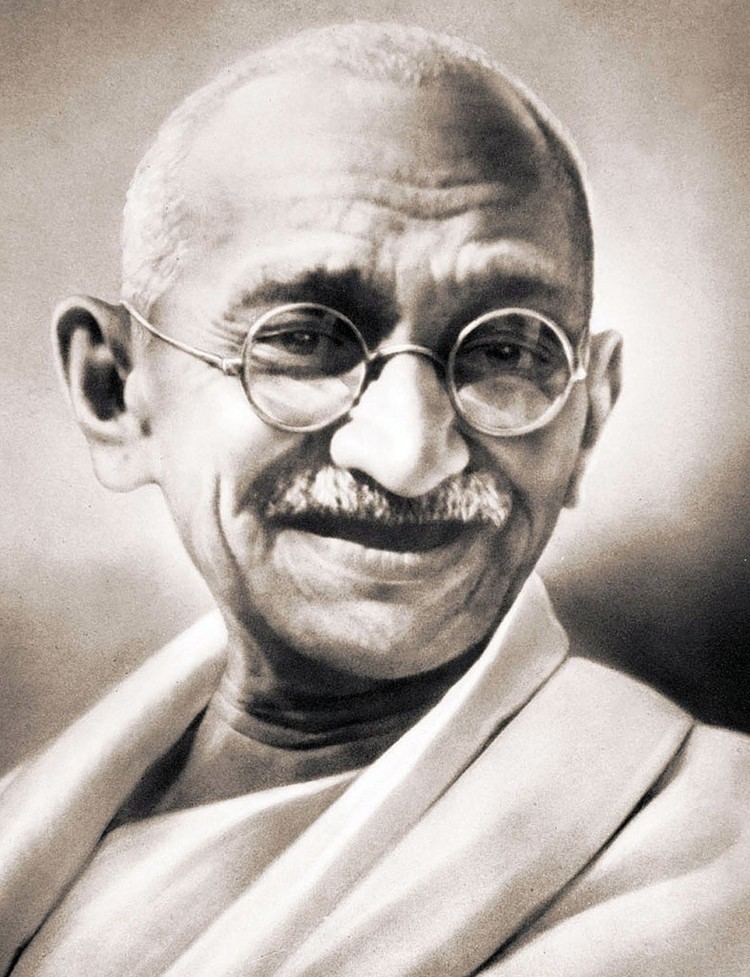 Mahatma Gandhi In Defence of Mahatma Gandhi Khurpi