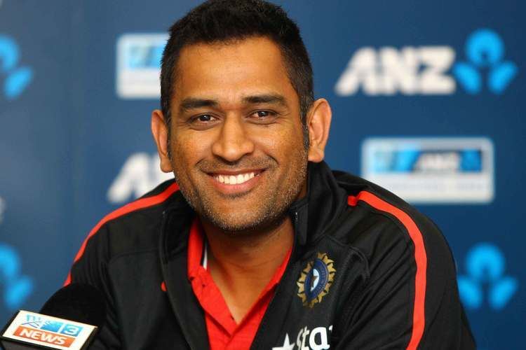 MAHENDRA SINGH DHONI The coolest Captain in the World MAHENDRA SINGH DHONI The coolest Captain in the World