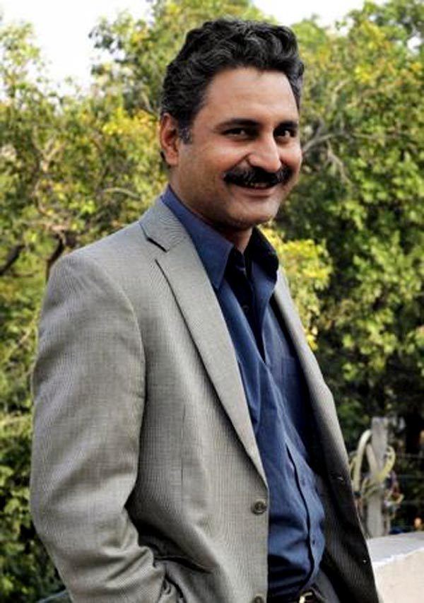 Mahmood Farooqui Shocking Peepli Live writer Mahmood Farooqui arrested for