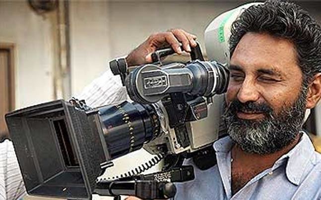 Mahmood Farooqui Delhi court frames charges against Peepli Live codirector