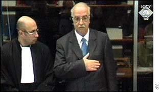 Mahmut Bakalli BBC NEWS Europe Milosevic challenges first witness