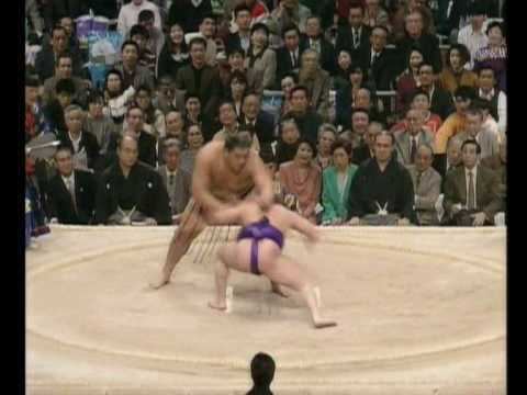 Mainoumi Shūhei Mainoumi vs Musashimaru Haru 1992 YouTube