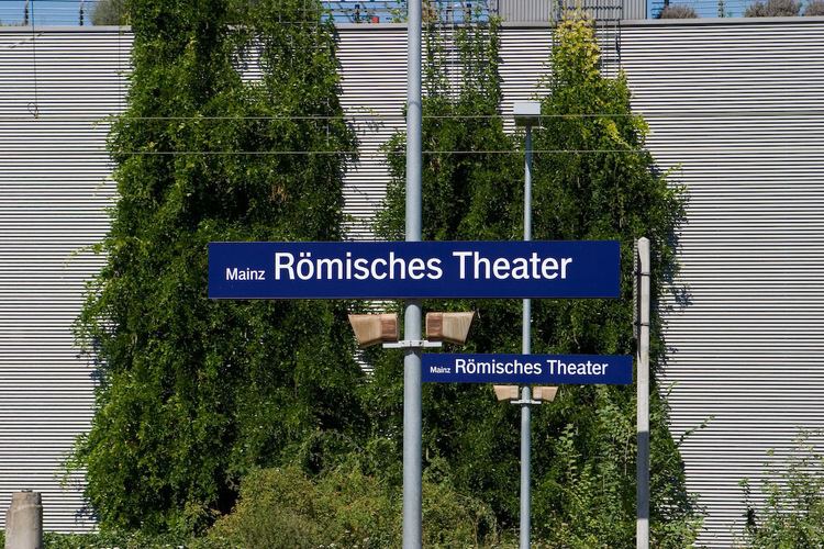 Mainz Römisches Theater station