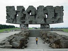 Majdanek concentration camp httpsuploadwikimediaorgwikipediacommonsthu
