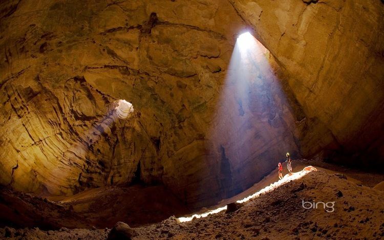 Majlis al Jinn Majlis al Jinn Oman World39s second largest cave or Where spirits