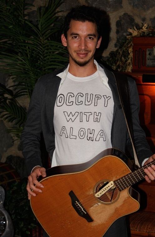Makana (musician) Occupy with Aloha Hawaiian Musician Makana Performs a