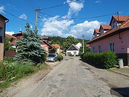 Malá Lhota (Blansko District) httpsuploadwikimediaorgwikipediacommonsthu