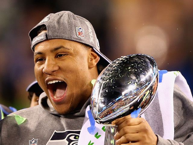 Malcolm Smith (American football) Former Super Bowl MVP Malcolm Smith signs for Oakland