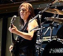 Malcolm Young Malcolm Young Wikipedia the free encyclopedia