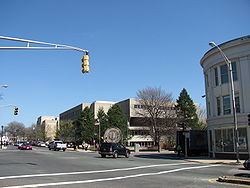 Malden, Massachusetts httpsuploadwikimediaorgwikipediacommonsthu