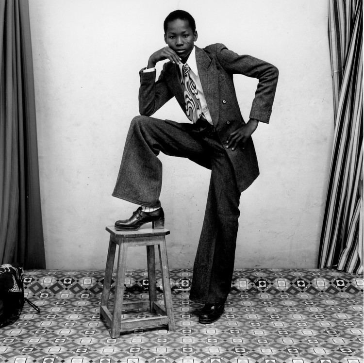 Malick Sidibé 1000 images about Malick Sidibe on Pinterest Self portraits