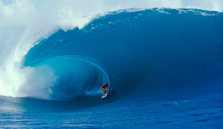 Malik Joyeux 6 Big Wave Deaths That Shook Surfing Forever The Inertia