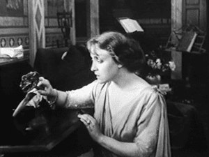 Malombra (1917 film) Diva December Lyda Borelli in Malombra 1917 Silents Please