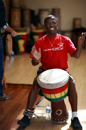 Mamady Keïta Drumroots support and Tanante to Perform at Mamady Keita 2013 West