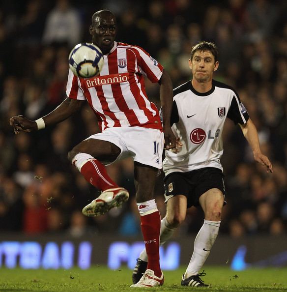 Mamady Sidibé Mamady Sidibe Pictures Fulham v Stoke City Premier League