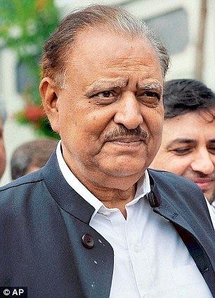 Mamnoon Hussain Pakistan makes history by electing Agraborn Mamnoon Hussain as