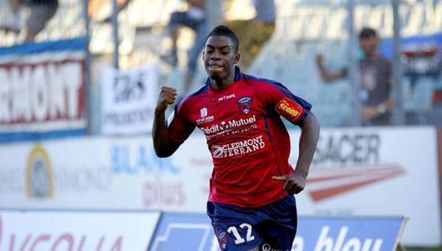 Mana Dembele Guingamp sign Clermont39s Mana Dembl Get French