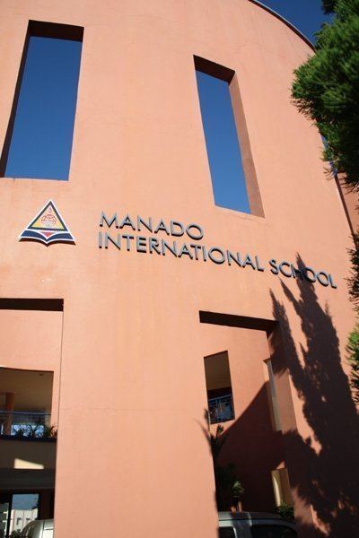 Manado Independent School