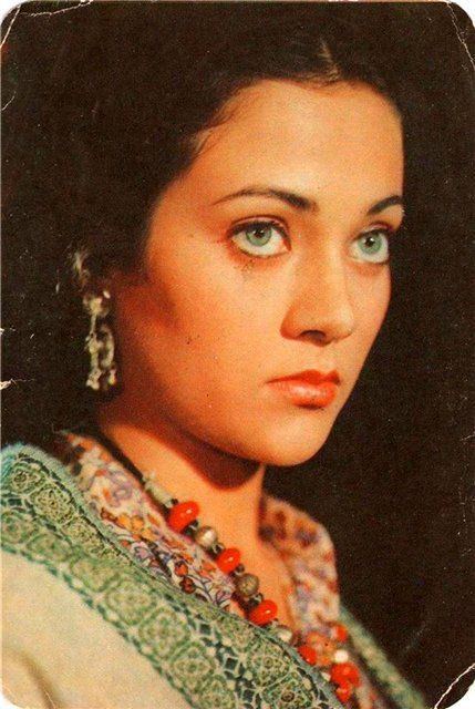 Mandakini (actress) Mandakini actress Peach and Orange Lipstick Pinterest