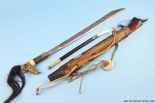 Mandau (knife) OrientalArms Fine Large Dayak Mandau Head Hunter Sword