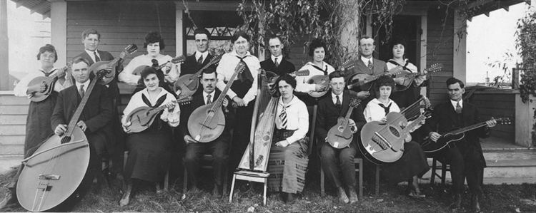 Mandolin orchestra seattlemandolinorgimagesWitterphoto1915bwjpg