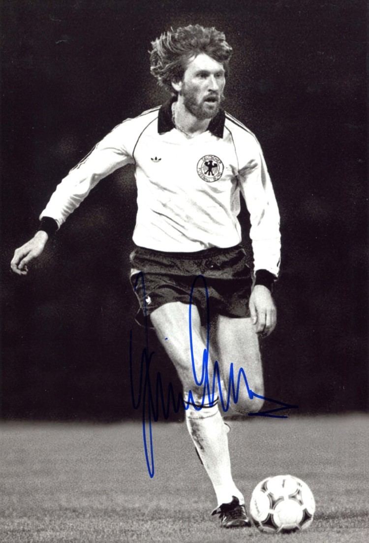 Manfred Kaltz Manfred Kaltz SOCCER autograph IP signed photo