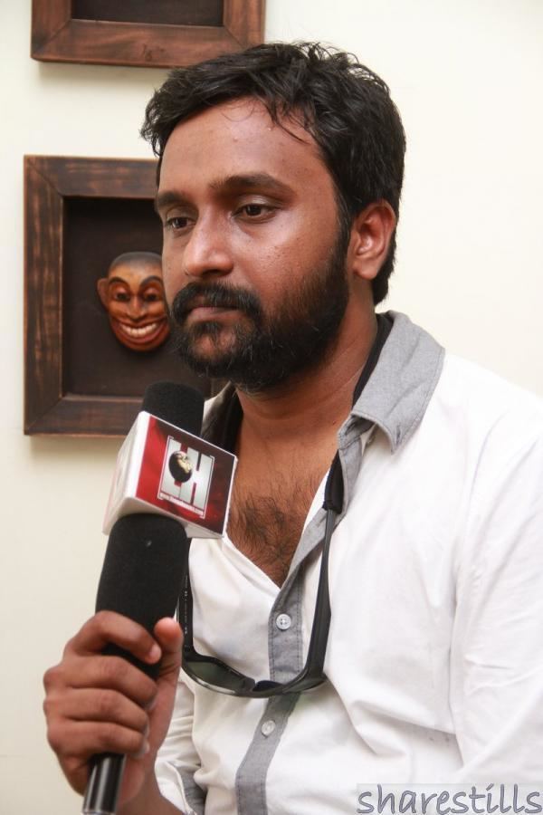 Manoj Paramahamsa Manoj Paramahamsa at Poovarasam Peepee Press Meet