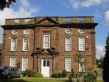 Manor House, Hale httpsuploadwikimediaorgwikipediacommonsthu