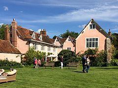 Manor House (Sutton Courtenay) httpsuploadwikimediaorgwikipediacommonsthu