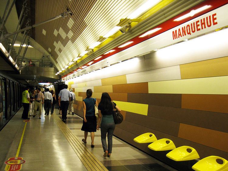 Manquehue metro station