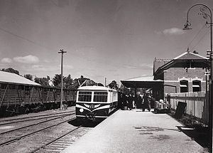 Mansfield railway station, Victoria httpsuploadwikimediaorgwikipediacommonsthu