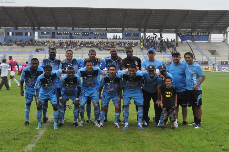 Manta F.C. Manta FC parte a Guayaquil para medir a Canarios Borde de Campo