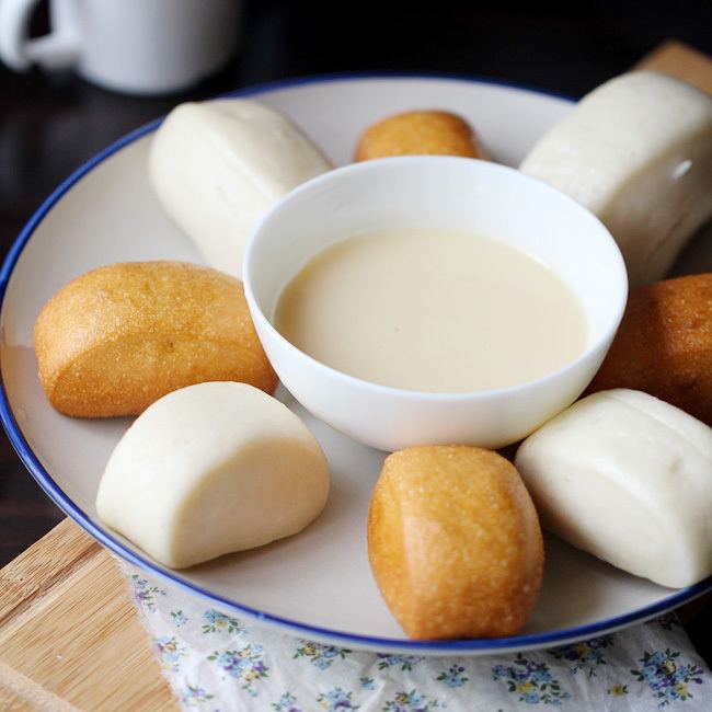 Mantou Fried Mantou with Condensed Milk China Sichuan Food