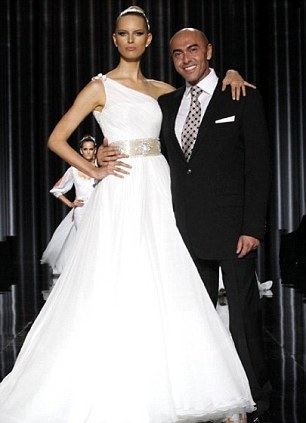 Manuel Mota (fashion designer) Celebrity wedding dress designer Manuel Mota 46 found dead in