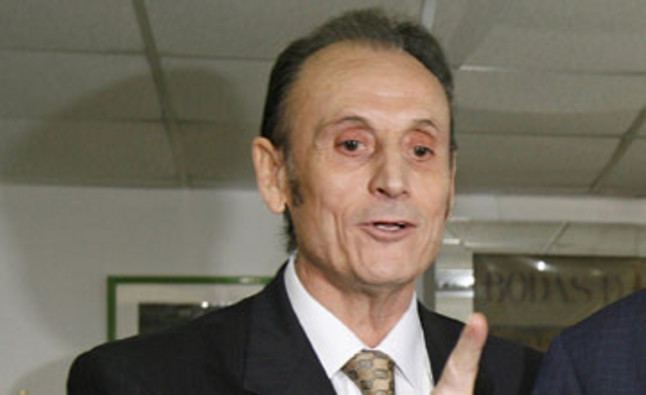 Manuel Ruiz de Lopera La Fiscala pide tres aos para Lopera por apropiacin