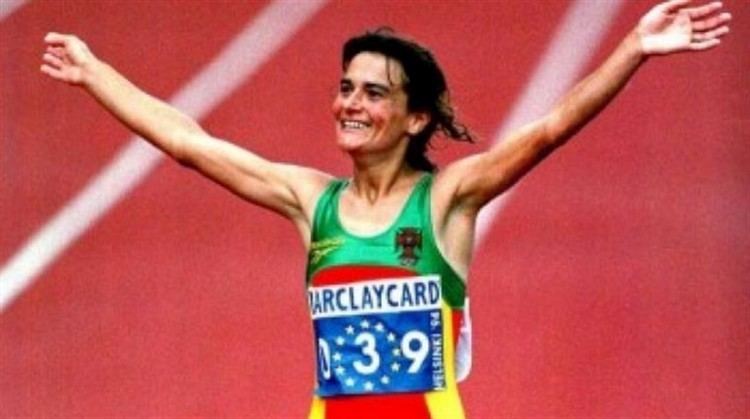 Manuela Machado Livro e pista de atletismo assinalam a conquista mundial